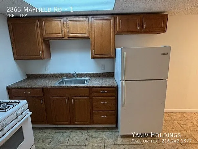 Spacious Garden-Level 2BR Heat & Water Included — Photo 3