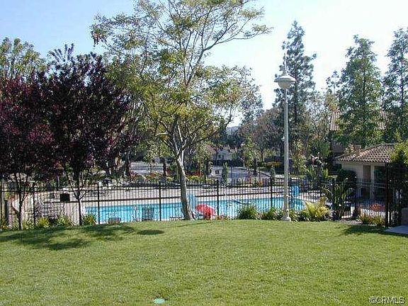 4th image of 78 Waxwing Ln