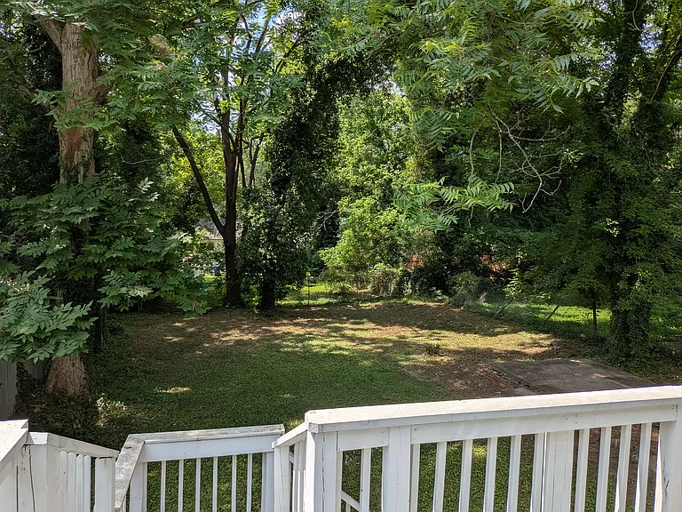 574 Fletcher St SW — Photo 17