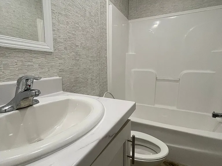 Pearce Pointe — Photo 15