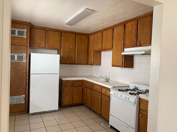 3rd image of 1604 W 227th St APT A
