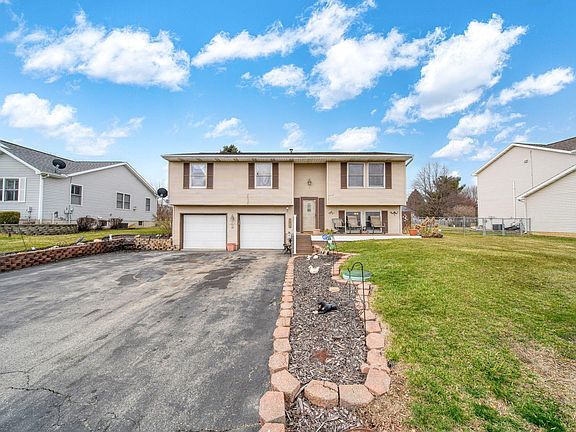 3rd image of 7549 Wadding Dr