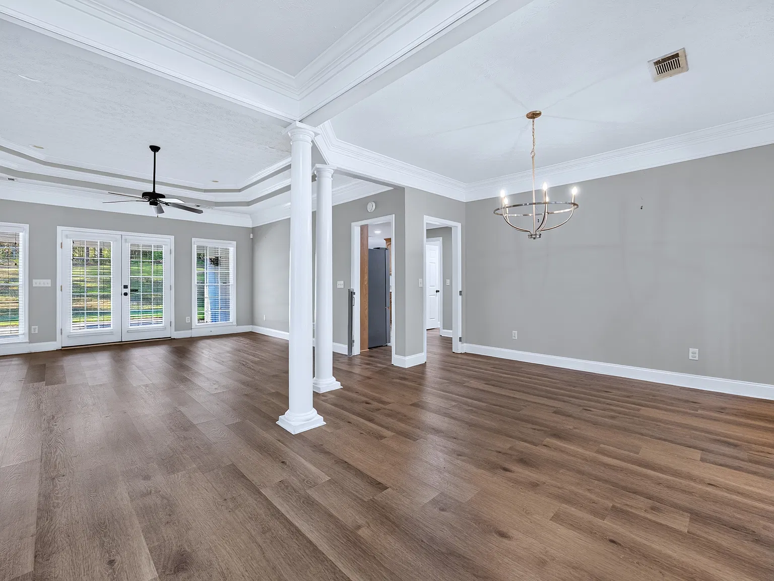 4 bed, 2337 sqft, $2,800 — Photo 4