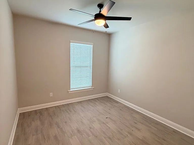 277 Saint Edmunds Way — Photo 24