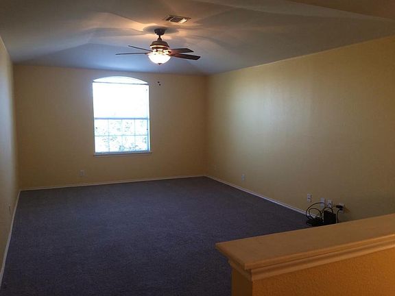 2nd image of 1622 Elizabeth Ct