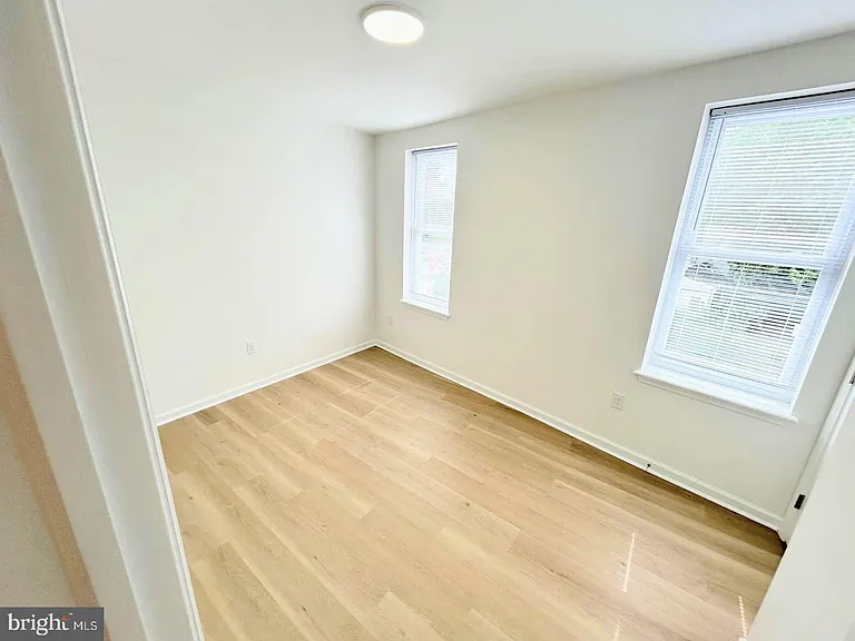 5031 W Girard Ave #2 — Photo 6