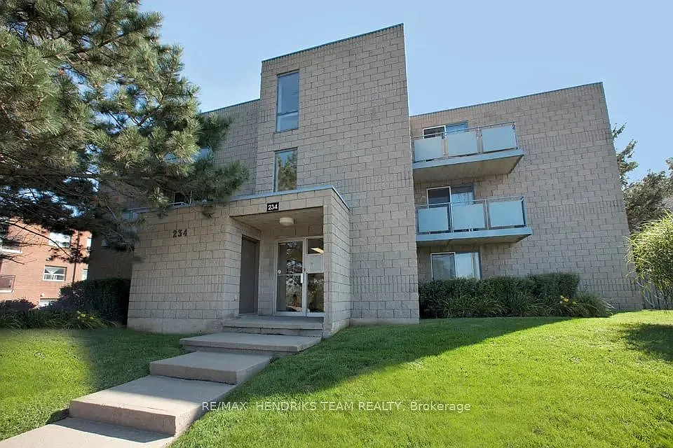 234 Oakdale Ave #201