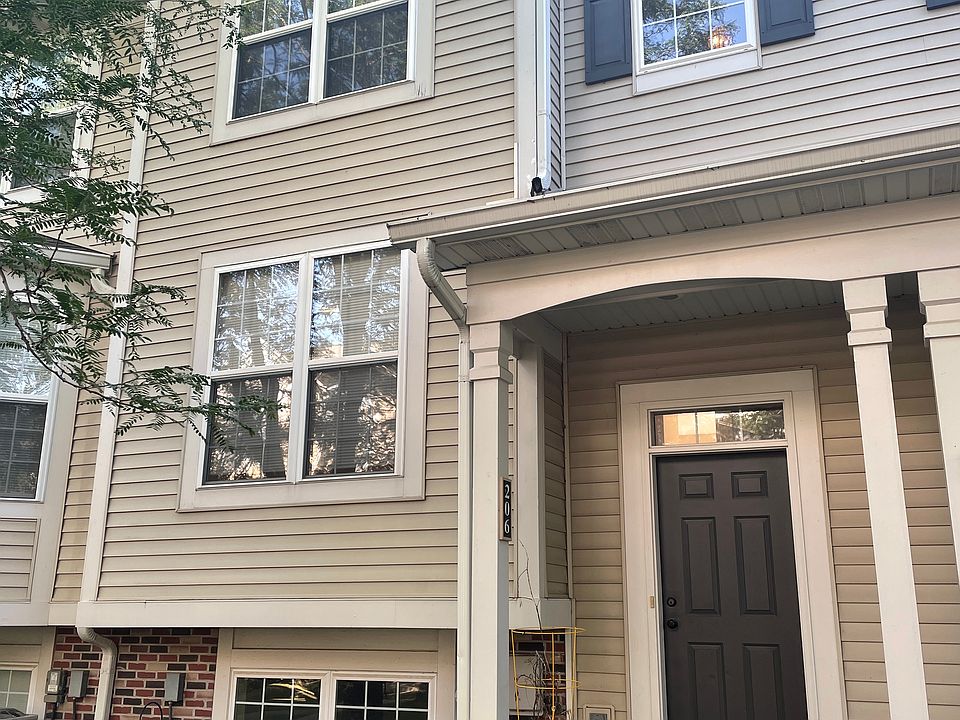 1st image of 206 Terra Firma Ln