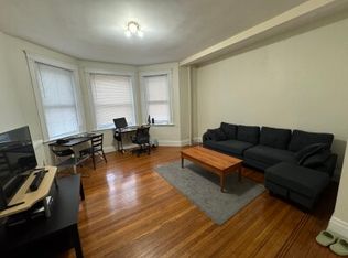 18-22 Euston St #1, Brookline, MA 02446