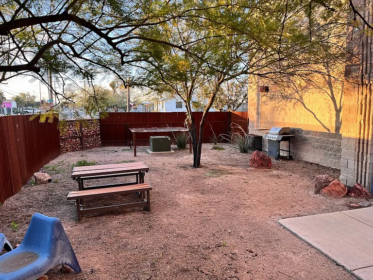 1350 S 8th Ave — Photo 17