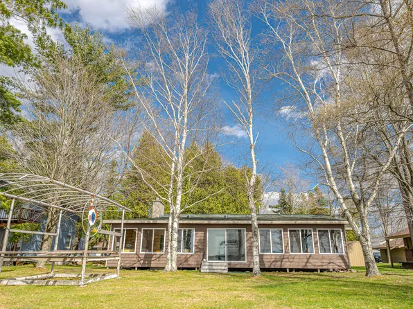 3907 Whippoorwill Dr, Spruce, MI 48762