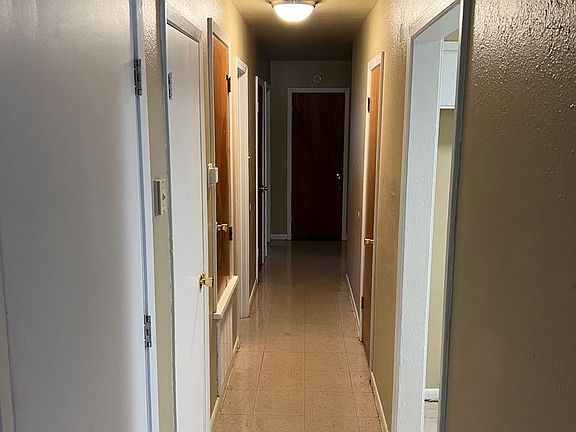 4th image of 3909 Martha St