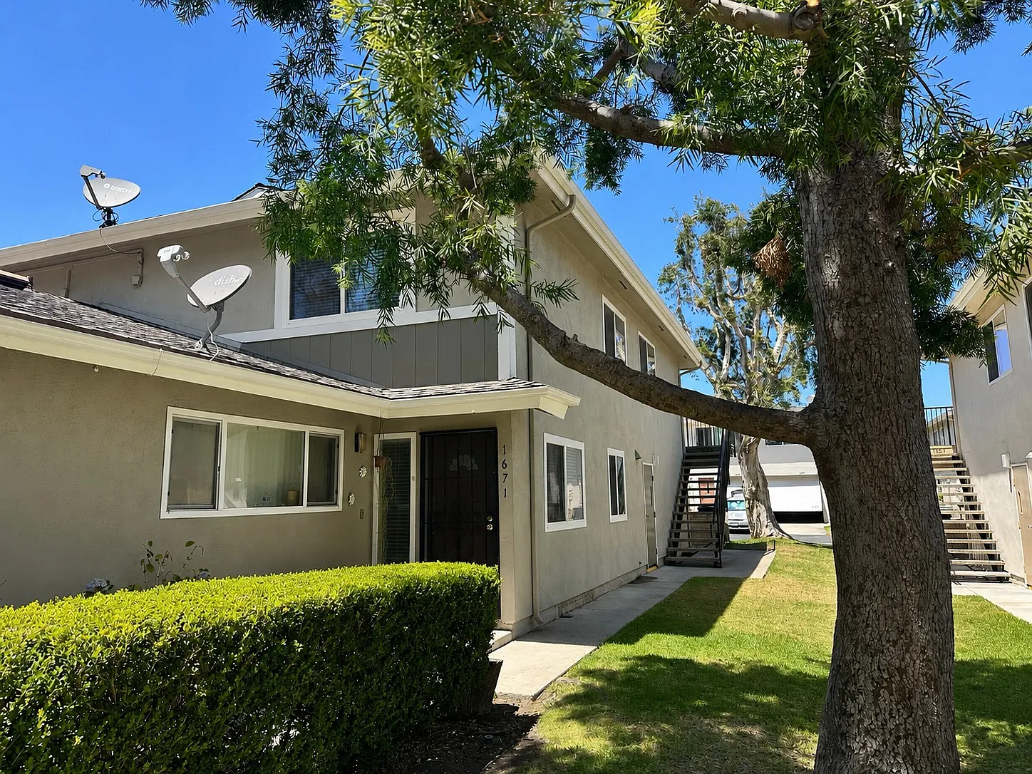 2 bed, 903 sqft, $2,500 — Photo 2