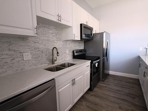 4th image of 3560 54th Ave N