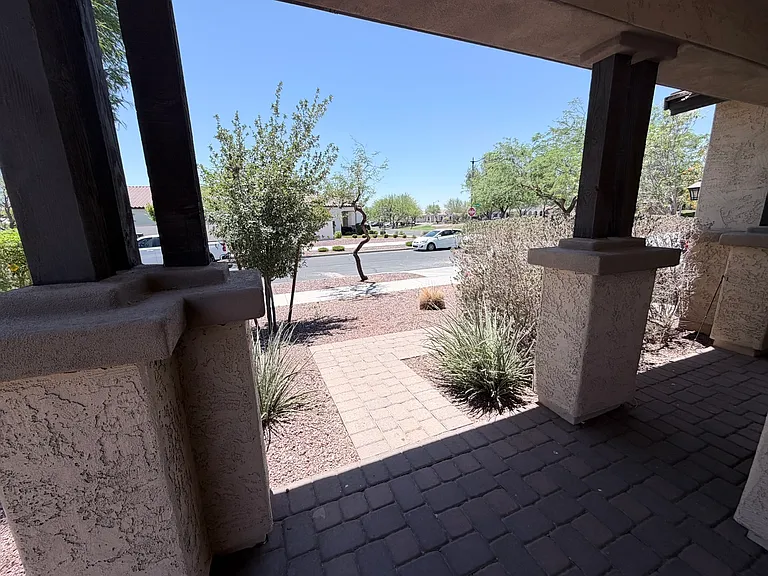 20432 W Carlton Mnr — Photo 4