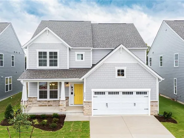 2226 Patrick Dr, Suffolk, VA 23435