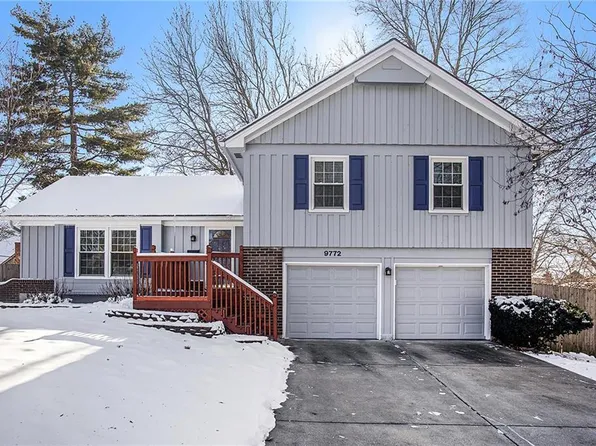 9772 Craig Dr, Overland Park, KS 66212