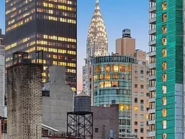 345 East 52nd Street 10H image 2 of 9
