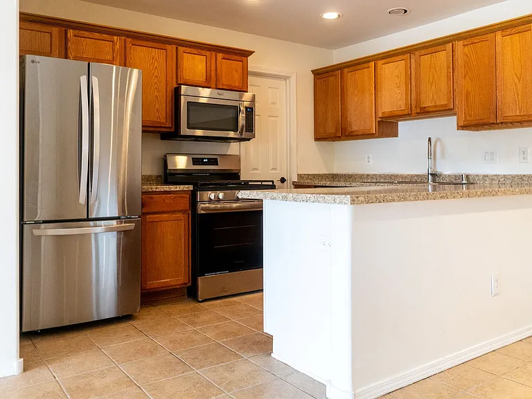 2600 W Zia Rd #U1 — Photo 4