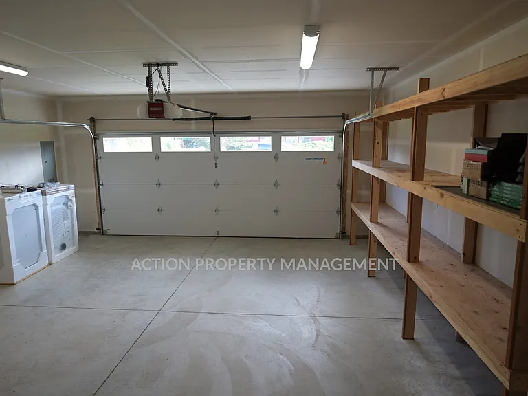 41 Victoria View St — Photo 26