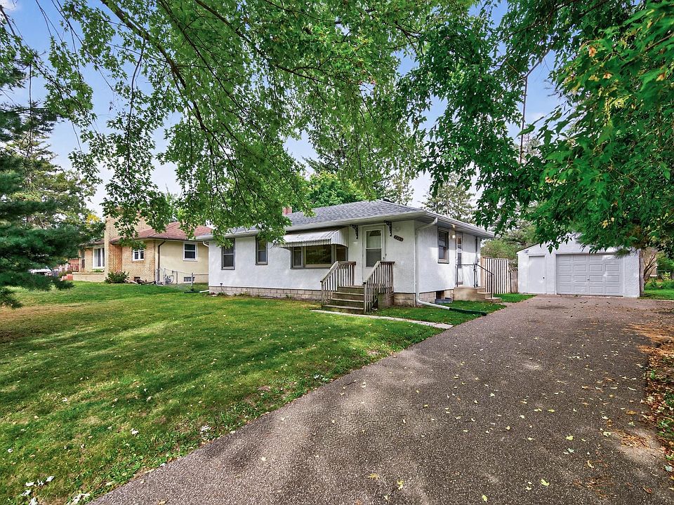 1st image of 2285 17th Ave E