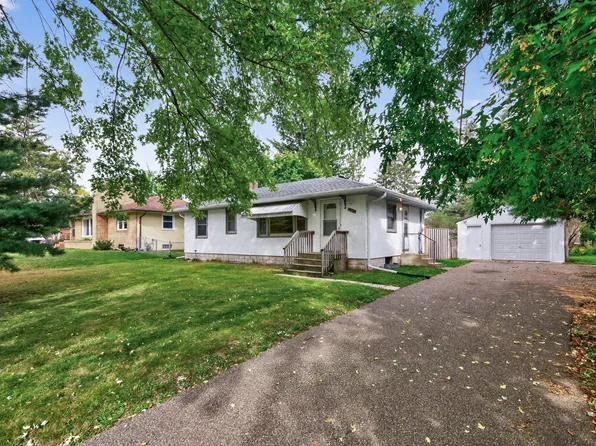 2285 17th Ave E, North Saint Paul, MN 55109