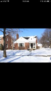 2100 Beaufait Dr, Grosse Pointe Woods, MI, 48236