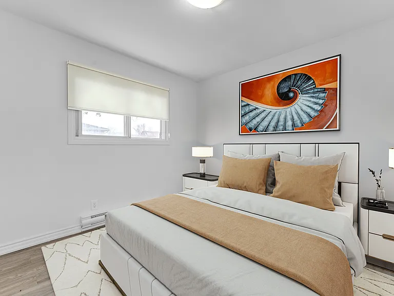 122 Elizabeth St — Photo 6