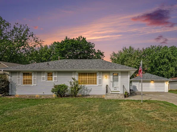 14669 Danbury Ave, Rosemount, MN 55068