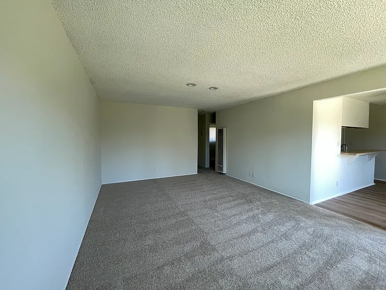 17066 B Ln #A — Photo 8