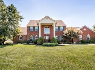 5753 Lake Briar Dr, Millstadt, IL 62260
