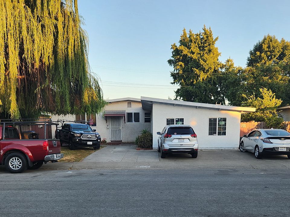 1st image of 2758 Sussex Dr