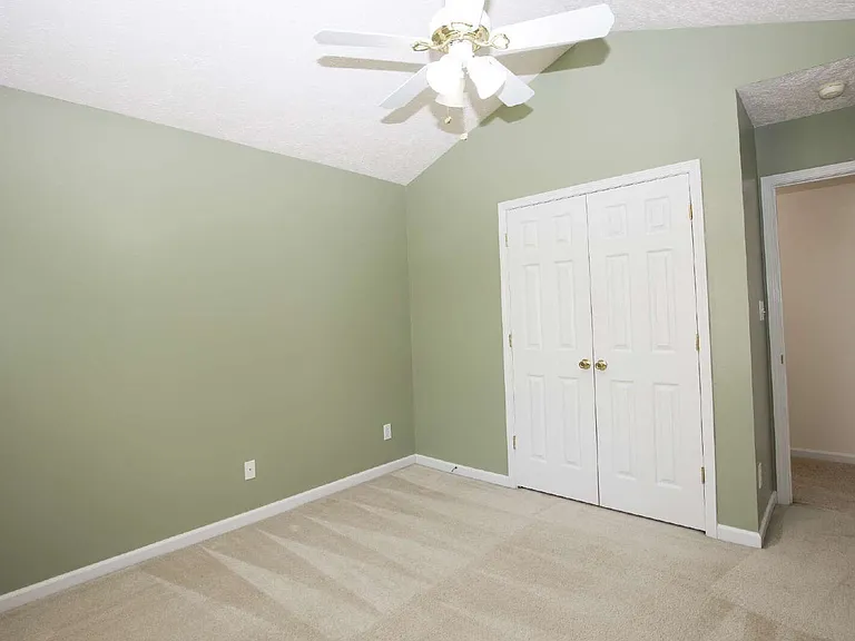 106 Harvest Ln — Photo 42