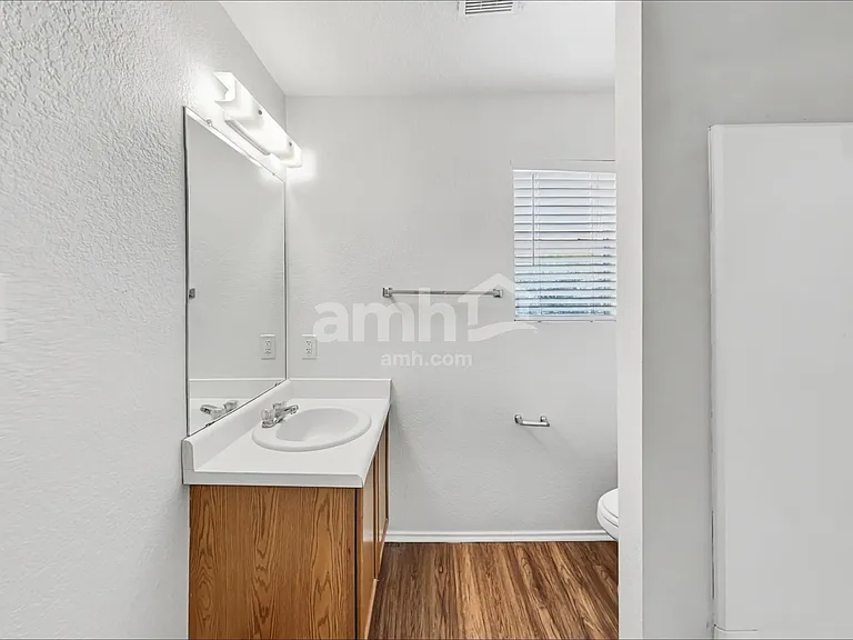 10055 Sungate Park — Photo 15