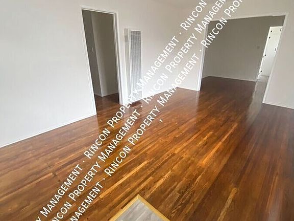 5th image of 1541-1545 Thompson Blvd #1541