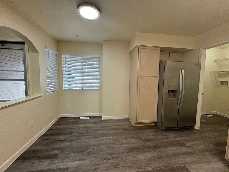 6955 Bonnie Brae Ln — Photo 7