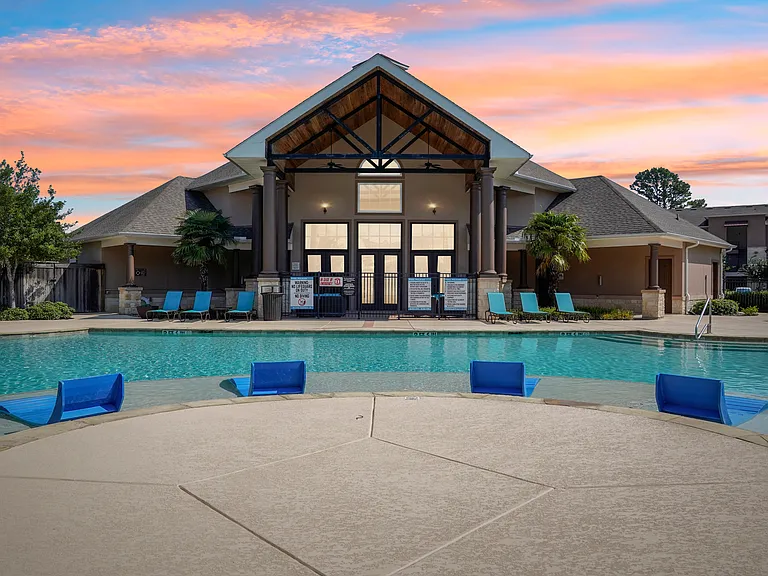 Landmark at Spring Cypress — Photo 3