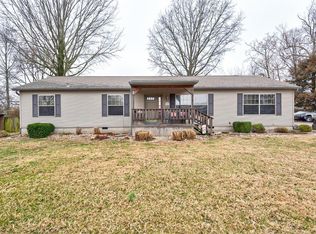 105 Howard Dr, Belleville, IL