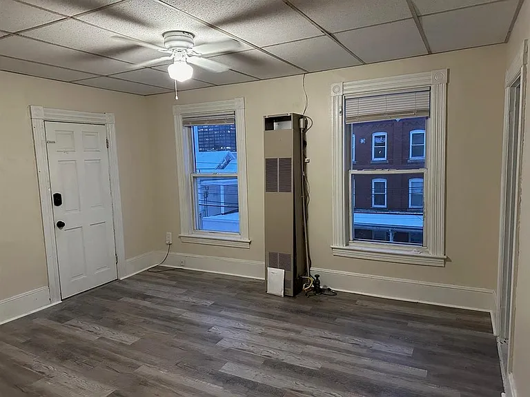 489 Pine St #3 — Photo 4