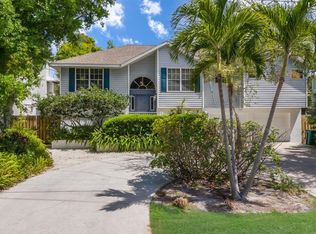 207 Willow Ave, Anna Maria, FL 34216