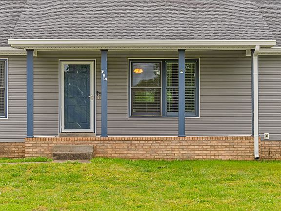 3rd image of 984 Long Beech Dr