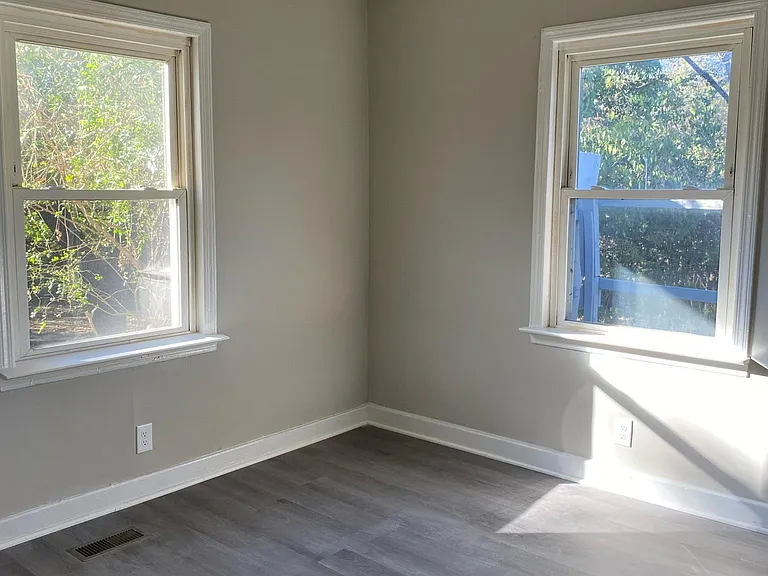 1032 Rodey Ave — Photo 6