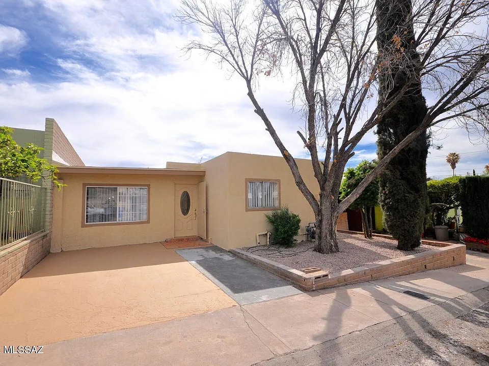 2212 N Monte Carlo Pl, Nogales, AZ 85621 | Zillow