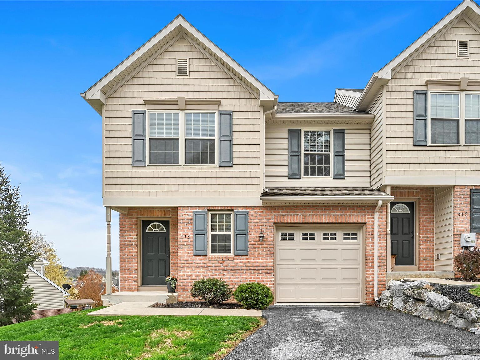 413 Hillside Dr, Mountville, PA 17554 | Zillow