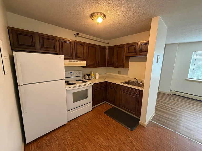 261 Pine St #35 — Photo 2