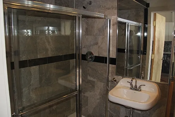 Rented by 5 Boro Realty Corp | media 20