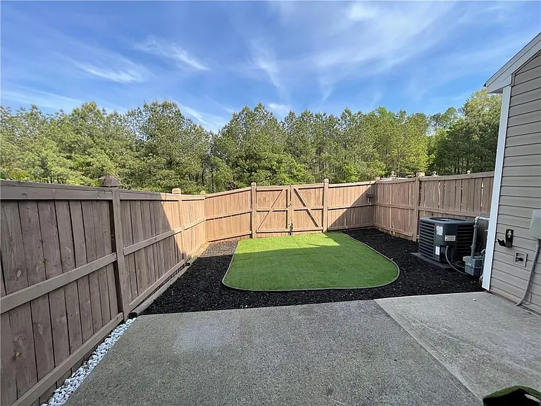 980 Prestwyck Ct — Photo 9