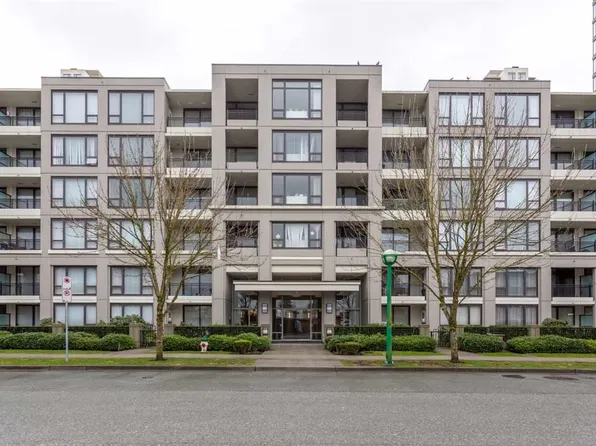 7138 Collier St #205, Burnaby, BC V5E 0A2
