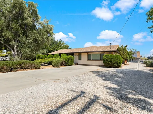 15158 Willow St, Hesperia, CA 92345