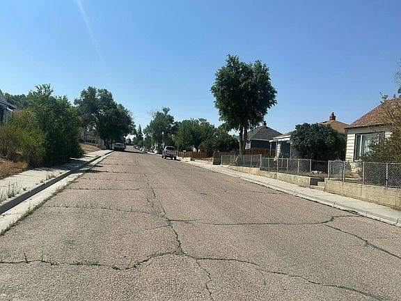 5th image of 908 Adams Ave